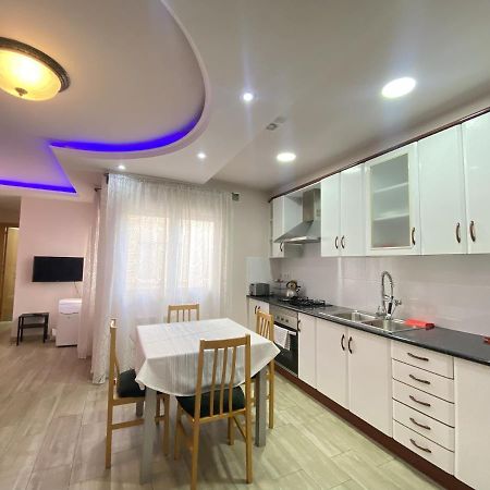 Entire New Apartment 20' From Barcelona Sabadell Exteriör bild