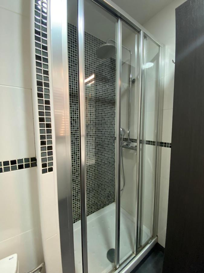 Entire New Apartment 20' From Barcelona Sabadell Exteriör bild